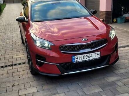Червоний Кіа XCeed, об'ємом двигуна 1.35 л та пробігом 17 тис. км за 25000 $, фото 1 на Automoto.ua