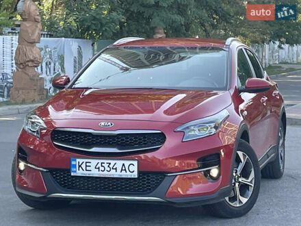Красный Киа XCeed, объемом двигателя 1.4 л и пробегом 35 тыс. км за 19300 $, фото 1 на Automoto.ua