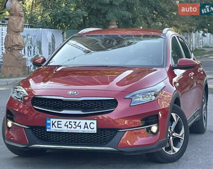 Красный Киа XCeed, объемом двигателя 1.4 л и пробегом 35 тыс. км за 19300 $, фото 1 на Automoto.ua