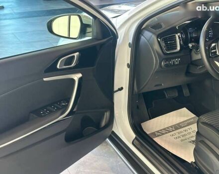 Киа XCeed, объемом двигателя 0 л и пробегом 27 тыс. км за 27900 $, фото 18 на Automoto.ua