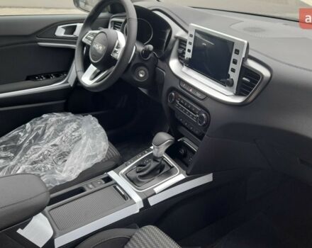 Киа XCeed 2025 в Днепре (Днепропетровске) на Automoto.ua Киа XCeed, объемом двигателя 1 л и пробегом 0 тыс. км за 27869 $, фото 4 на Automoto.ua