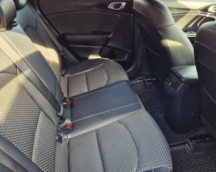 Сірий Кіа XCeed, об'ємом двигуна 1.4 л та пробігом 21 тис. км за 19200 $, фото 11 на Automoto.ua