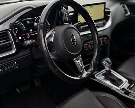 Сірий Кіа XCeed, об'ємом двигуна 1.35 л та пробігом 73 тис. км за 24500 $, фото 3 на Automoto.ua