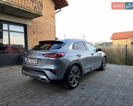 Серый Киа XCeed, объемом двигателя 1.35 л и пробегом 75 тыс. км за 20300 $, фото 4 на Automoto.ua