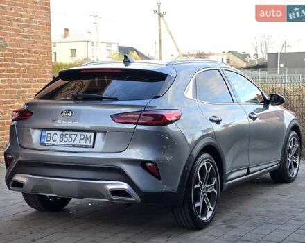 Серый Киа XCeed, объемом двигателя 1.35 л и пробегом 75 тыс. км за 20300 $, фото 6 на Automoto.ua