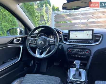 Серый Киа XCeed, объемом двигателя 1.5 л и пробегом 53 тыс. км за 19700 $, фото 28 на Automoto.ua
