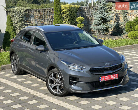 Сірий Кіа XCeed, об'ємом двигуна 1.5 л та пробігом 55 тис. км за 17900 $, фото 9 на Automoto.ua