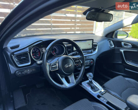 Серый Киа XCeed, объемом двигателя 1.5 л и пробегом 53 тыс. км за 19700 $, фото 20 на Automoto.ua