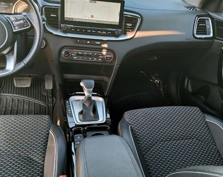 Киа XCeed 2022 в Харькове на Automoto.ua Серый Киа XCeed, объемом двигателя 1.6 л и пробегом 70 тыс. км за 26300 $, фото 5 на Automoto.ua