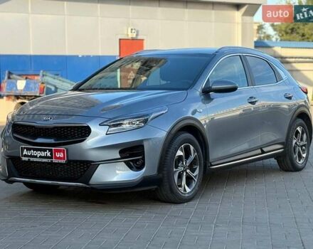 Серый Киа XCeed, объемом двигателя 1.4 л и пробегом 27 тыс. км за 19440 $, фото 1 на Automoto.ua