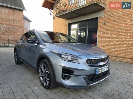 Серый Киа XCeed, объемом двигателя 1.35 л и пробегом 75 тыс. км за 20300 $, фото 1 на Automoto.ua