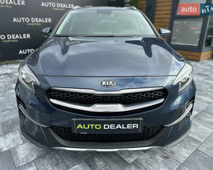 Синий Киа XCeed, объемом двигателя 1.4 л и пробегом 43 тыс. км за 18800 $, фото 1 на Automoto.ua