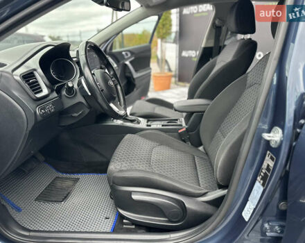 Синий Киа XCeed, объемом двигателя 1.4 л и пробегом 43 тыс. км за 18800 $, фото 37 на Automoto.ua