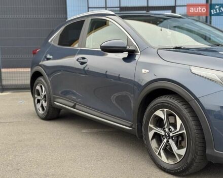 Синий Киа XCeed, объемом двигателя 1.35 л и пробегом 96 тыс. км за 16999 $, фото 2 на Automoto.ua
