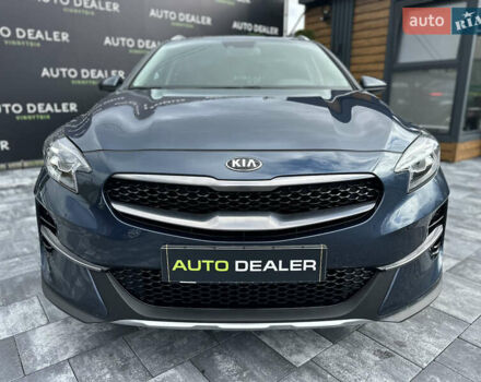 Синий Киа XCeed, объемом двигателя 1.4 л и пробегом 43 тыс. км за 18800 $, фото 2 на Automoto.ua