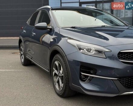 Синий Киа XCeed, объемом двигателя 1.35 л и пробегом 96 тыс. км за 16999 $, фото 1 на Automoto.ua