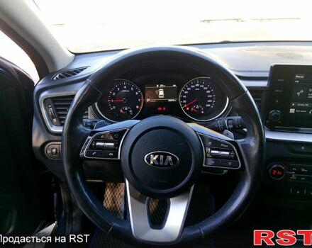 Синий Киа XCeed, объемом двигателя 1.4 л и пробегом 43 тыс. км за 18000 $, фото 3 на Automoto.ua