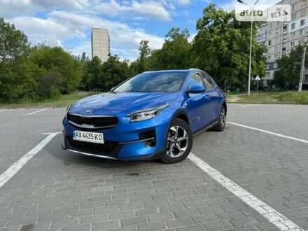 Синий Киа XCeed, объемом двигателя 1.35 л и пробегом 17 тыс. км за 21500 $, фото 1 на Automoto.ua