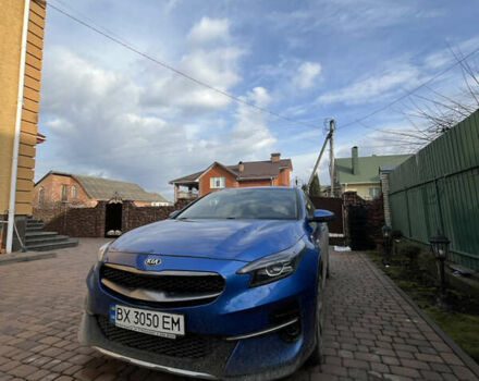 Синий Киа XCeed, объемом двигателя 1.4 л и пробегом 47 тыс. км за 19500 $, фото 1 на Automoto.ua