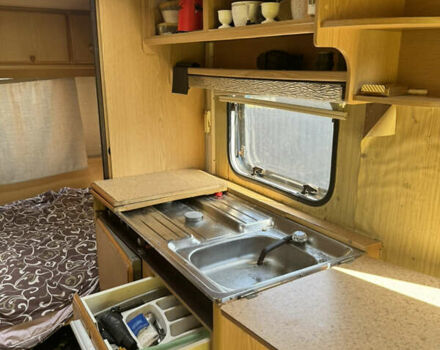 Кнаус 8403 1988 в Ковель на Automoto.ua Белый Кнаус 8403, объемом двигателя 0 л и пробегом 50 тыс. км за 5600 $, фото 7 на Automoto.ua