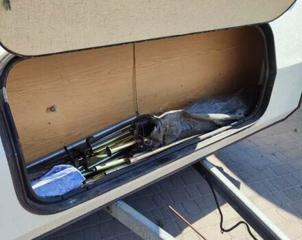 Кнаус 8403 1988 в Ковель на Automoto.ua Белый Кнаус 8403, объемом двигателя 0 л и пробегом 50 тыс. км за 5600 $, фото 22 на Automoto.ua