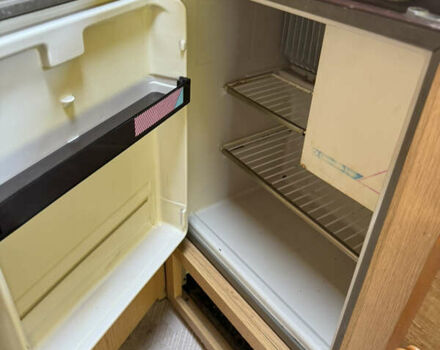 Кнаус 8403 1988 в Ковель на Automoto.ua Белый Кнаус 8403, объемом двигателя 0 л и пробегом 50 тыс. км за 5600 $, фото 5 на Automoto.ua