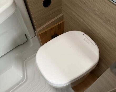 Сірий Кнаус Комфорт, об'ємом двигуна 1.97 л та пробігом 30 тис. км за 145000 $, фото 37 на Automoto.ua