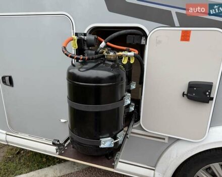 Сірий Кнаус Комфорт, об'ємом двигуна 1.97 л та пробігом 30 тис. км за 145000 $, фото 3 на Automoto.ua