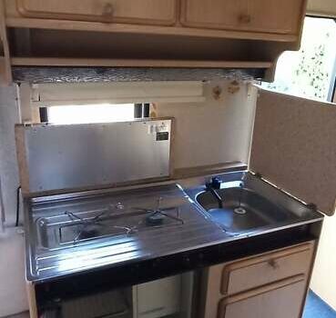 Кнаус Судвинд 1988 в Тернополе на Automoto.ua Кнаус Судвинд, объемом двигателя 0 л и пробегом 5 тыс. км за 4600 $, фото 7 на Automoto.ua