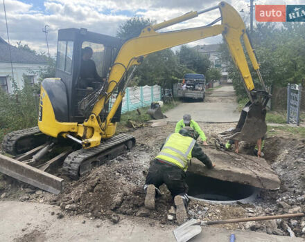 Коматсу PC 35MR 2013 в Хмельницком на Automoto.ua Коматсу PC 35MR, объемом двигателя 0 л и пробегом 6 тыс. км за 23500 $, фото 16 на Automoto.ua