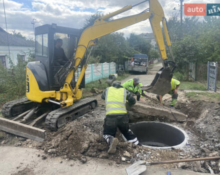 Коматсу PC 35MR 2013 в Хмельницком на Automoto.ua Коматсу PC 35MR, объемом двигателя 0 л и пробегом 6 тыс. км за 23500 $, фото 17 на Automoto.ua