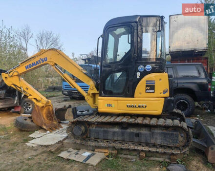 Желтый Коматсу PC 40-7, объемом двигателя 0 л и пробегом 0 тыс. км за 20800 $, фото 1 на Automoto.ua