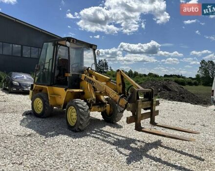 Желтый Крамер 320, объемом двигателя 2.4 л и пробегом 4 тыс. км за 12700 $, фото 1 на Automoto.ua