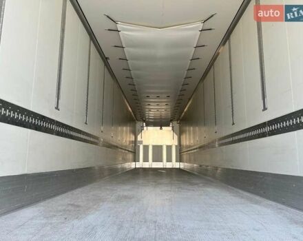 Белый Кроне СД, объемом двигателя 0 л и пробегом 93 тыс. км за 41348 $, фото 2 на Automoto.ua