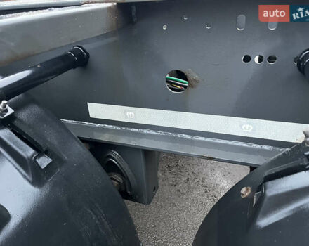 Черный Кроне СД, объемом двигателя 0 л и пробегом 300 тыс. км за 13900 $, фото 7 на Automoto.ua