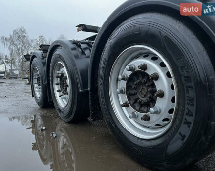 Черный Кроне СД, объемом двигателя 0 л и пробегом 300 тыс. км за 13900 $, фото 3 на Automoto.ua