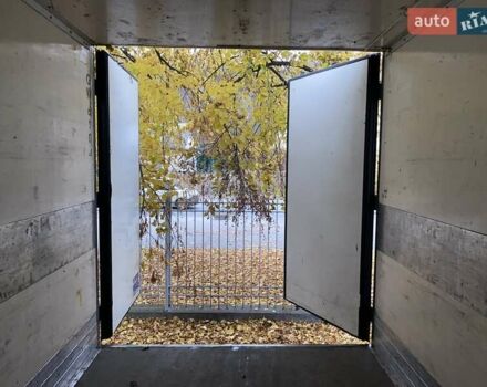 Чорний Кроне СД, об'ємом двигуна 0 л та пробігом 0 тис. км за 12802 $, фото 17 на Automoto.ua