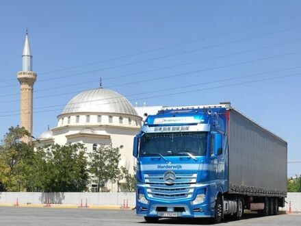 Серый Кроне Mega, объемом двигателя 0 л и пробегом 700 тыс. км за 5000 $, фото 1 на Automoto.ua