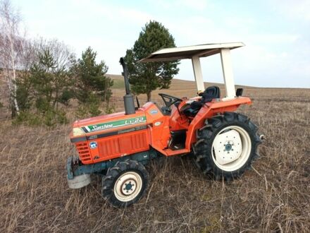 Кубота Інша, об'ємом двигуна 1.4 л та пробігом 980 тис. км за 7200 $, фото 1 на Automoto.ua