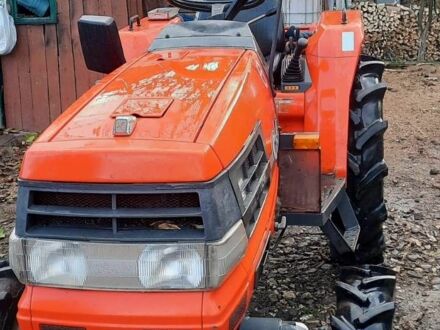 Кубота GL 23 2000 у Івано-Франківську на Automoto.ua Червоний Кубота GL 23, об'ємом двигуна 0 л та пробігом 10 тис. км за 6800 $, фото 1 на Automoto.ua