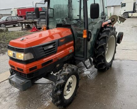 Красный Кубота GL 467, объемом двигателя 2.2 л и пробегом 10 тыс. км за 16300 $, фото 1 на Automoto.ua