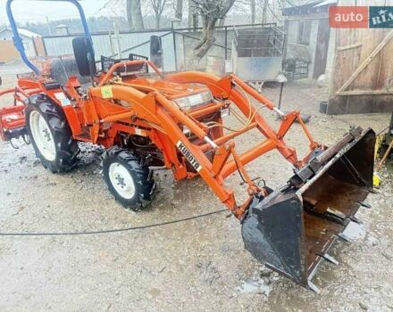 Желтый Кубота L 200, объемом двигателя 1.6 л и пробегом 1 тыс. км за 9000 $, фото 1 на Automoto.ua