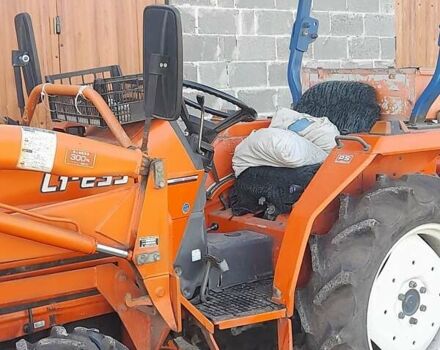 Желтый Кубота L 200, объемом двигателя 1.6 л и пробегом 1 тыс. км за 9000 $, фото 11 на Automoto.ua