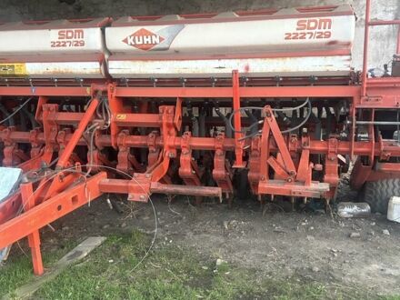 Кун SDM 2227/29 2008 в Бериславе на Automoto.ua Красный Кун SDM 2227/29, объемом двигателя 0 л и пробегом 0 тыс. км за 12000 $, фото 1 на Automoto.ua