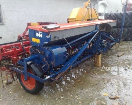 Красный Квернеланд Нордстен, объемом двигателя 0 л и пробегом 0 тыс. км за 9884 $, фото 2 на Automoto.ua