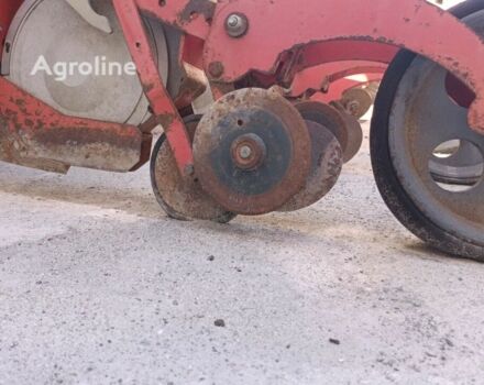 Красный Квернеланд Другая, объемом двигателя 0 л и пробегом 0 тыс. км за 3489 $, фото 5 на Automoto.ua