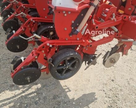 Красный Квернеланд Другая, объемом двигателя 0 л и пробегом 0 тыс. км за 53057 $, фото 6 на Automoto.ua