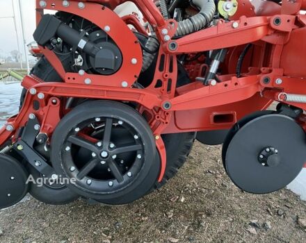 Красный Квернеланд Другая, объемом двигателя 0 л и пробегом 0 тыс. км за 110463 $, фото 5 на Automoto.ua