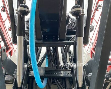 Красный Квернеланд Другая, объемом двигателя 0 л и пробегом 0 тыс. км за 499988 $, фото 23 на Automoto.ua