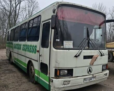 Бежевый ЛАЗ 4207, объемом двигателя 10.8 л и пробегом 255 тыс. км за 3500 $, фото 1 на Automoto.ua